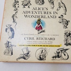 Alice's Adventures in Wonderland Box Set of 4 vinyl records and a book
